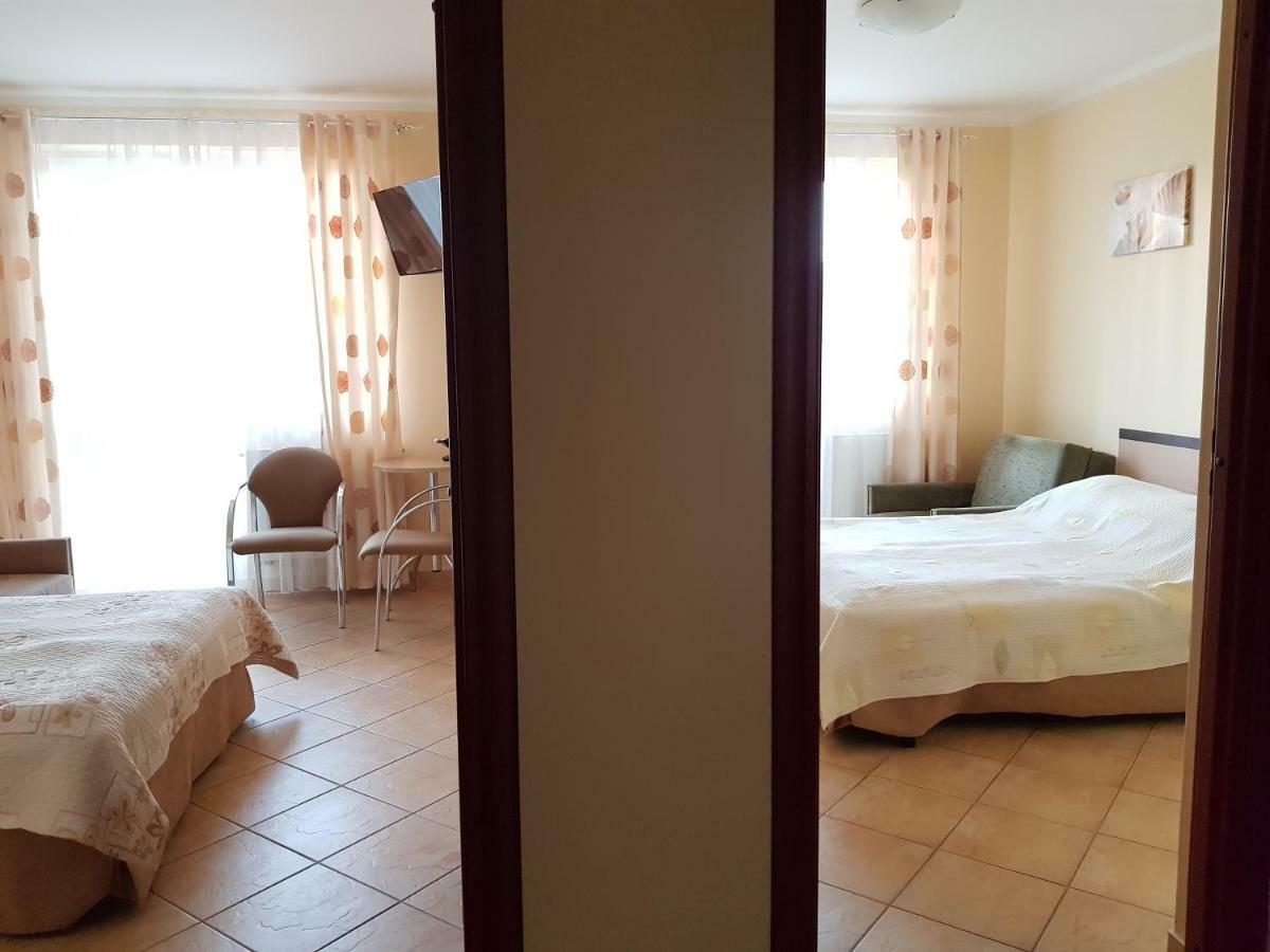 Posejdon Bed & Breakfast Ustronie Morskie Ngoại thất bức ảnh